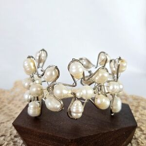 Six Daisy Flower Freshwater Pearl Lulu Cuff Bracelet Floral Silver Tone